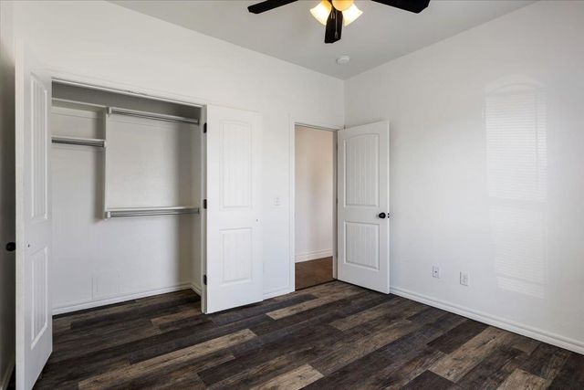 5427 NW King Richard Ave, Lawton, OK 73505