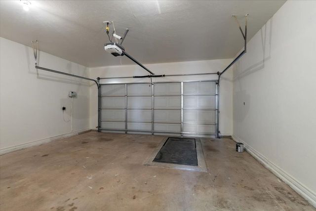 5427 NW King Richard Ave, Lawton, OK 73505