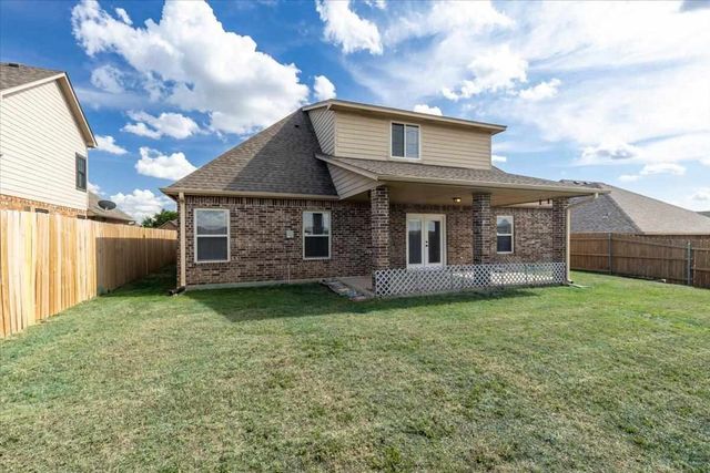 5427 NW King Richard Ave, Lawton, OK 73505