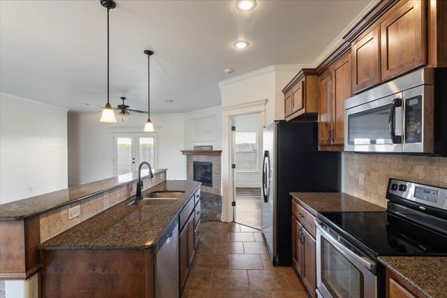 5427 NW King Richard Ave, Lawton, OK 73505