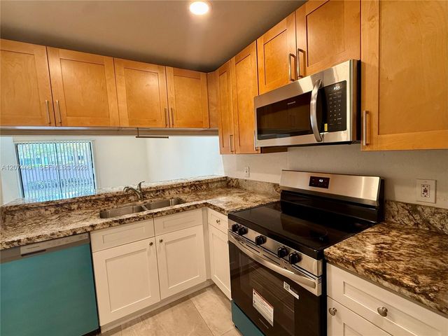 3700 NW 116th Terrace 3700, Coral Springs, FL 33065
