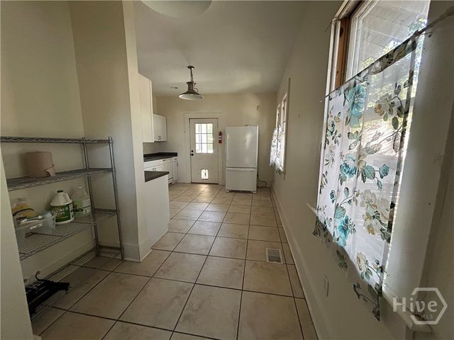 631 E 40th Street, Savannah, GA 31401