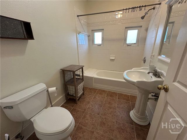 631 E 40th Street, Savannah, GA 31401