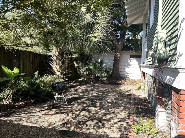 631 E 40th Street, Savannah, GA 31401