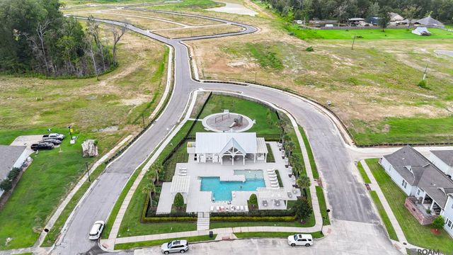 13201 Magnolia Square Dr, Central, LA 70818