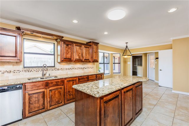 4821 Augusta Cir, Corpus Christi, TX 78413