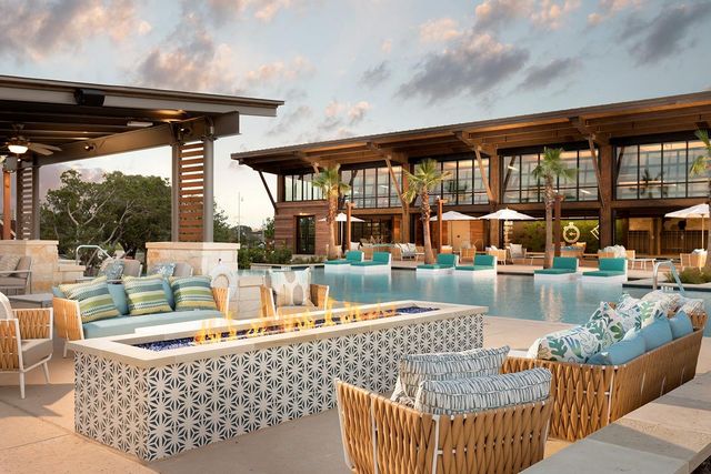 204 Sandbar DR, San Marcos, TX 78666