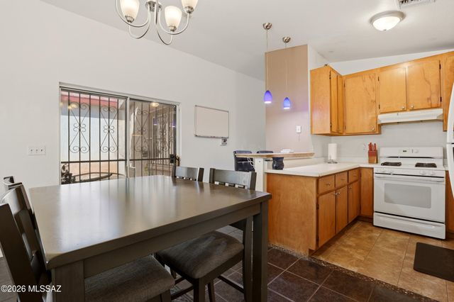 2526 N Balboa Avenue, Tucson, AZ 85705