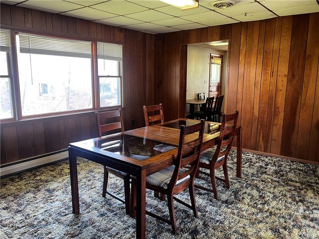 560 Sells Ln, City Of Greensburg, PA 15601