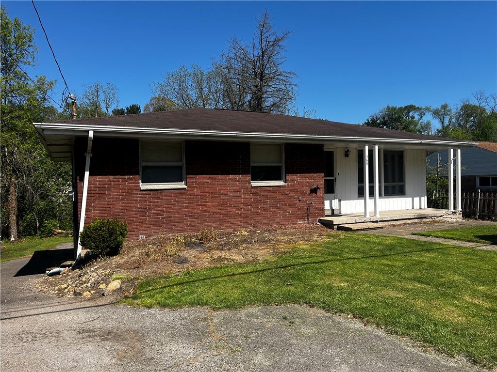 560 Sells Ln, City Of Greensburg, PA 15601