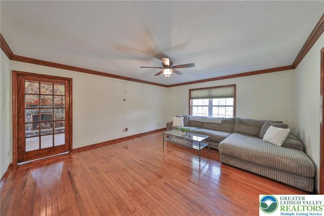 114 Hollow Drive, Jackson Twp, PA 18360