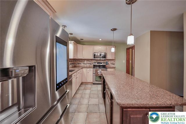 114 Hollow Drive, Jackson Twp, PA 18360