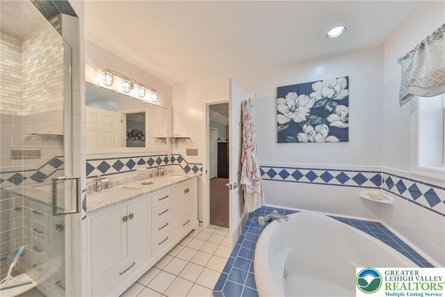 114 Hollow Drive, Jackson Twp, PA 18360