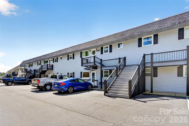 263 Fairway Lane, Spruce Pine, NC 28777