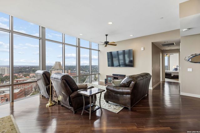 4242 Broadway Apt 1504, San Antonio, TX 78209