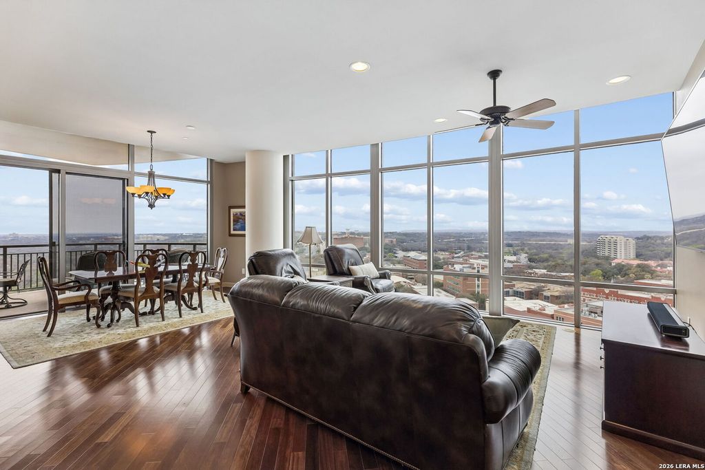 4242 Broadway Apt 1504, San Antonio, TX 78209