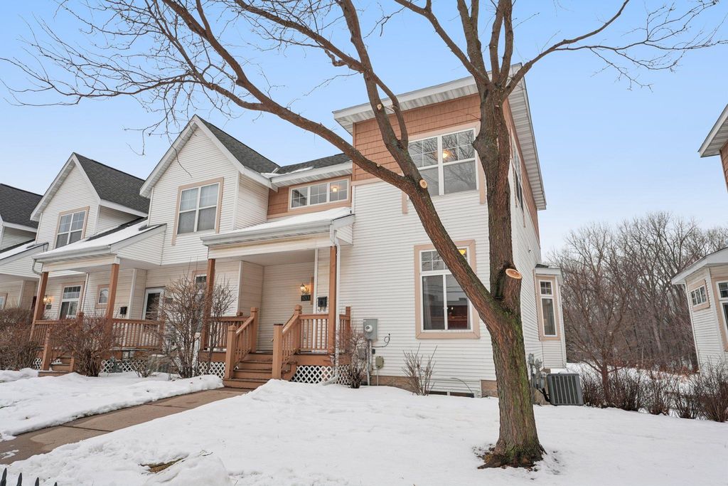 1213 Clarence Street, Saint Paul, MN 55106