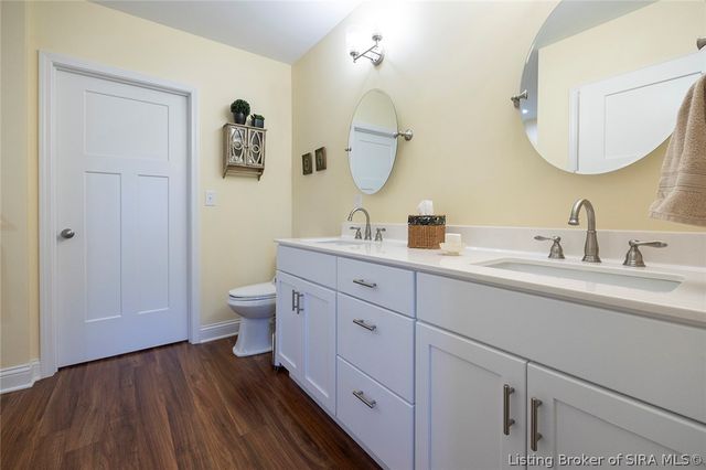 631 Kingsbury Court, Clarksville, IN 47129