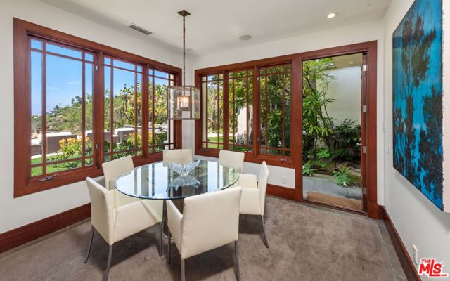 13947 Durham Road, Beverly Hills, CA 90210