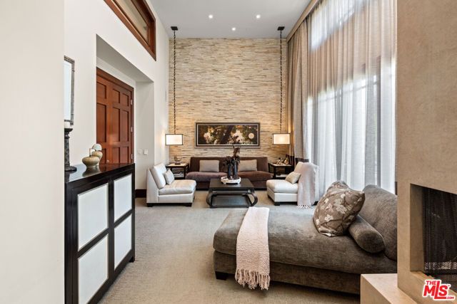 13947 Durham Road, Beverly Hills, CA 90210