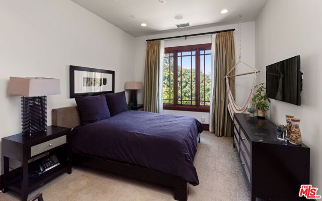 13947 Durham Road, Beverly Hills, CA 90210