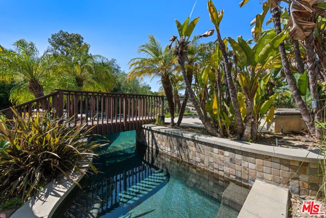 13947 Durham Road, Beverly Hills, CA 90210