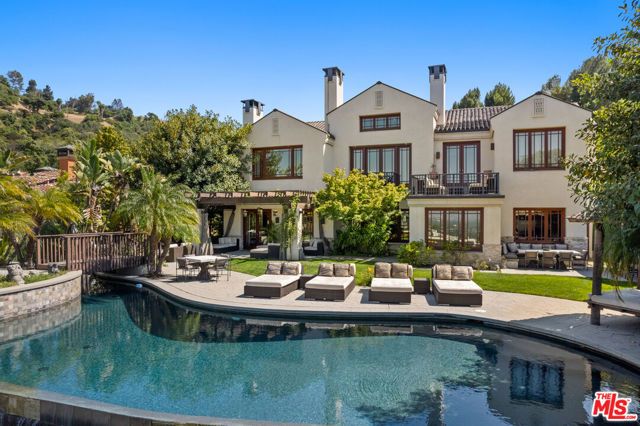 13947 Durham Road, Beverly Hills, CA 90210