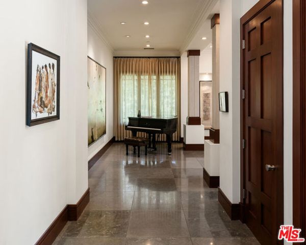 13947 Durham Road, Beverly Hills, CA 90210