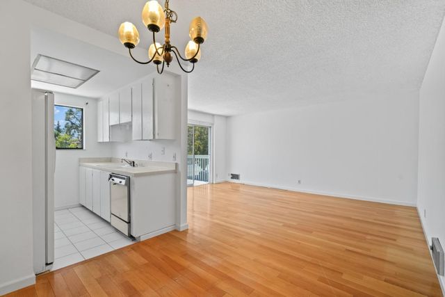 1083 Reed Avenue D, Sunnyvale, CA 94086