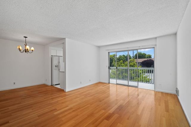 1083 Reed Avenue D, Sunnyvale, CA 94086