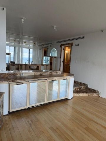 19707 Turnberry Way TS-4, Aventura, FL 33180