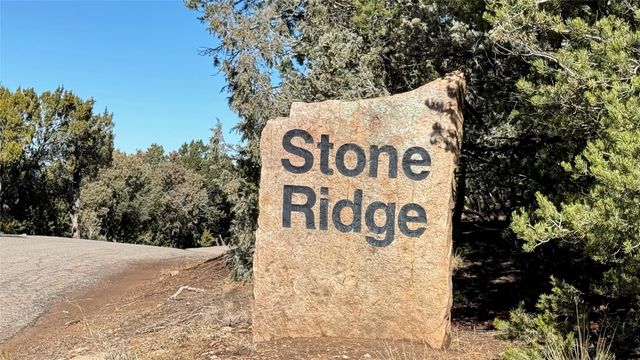 2351 Via Colibris, Santa Fe, NM 87501