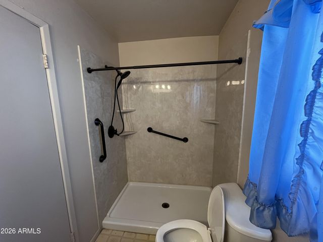 7957 W GLENROSA Avenue W, Phoenix, AZ 85033