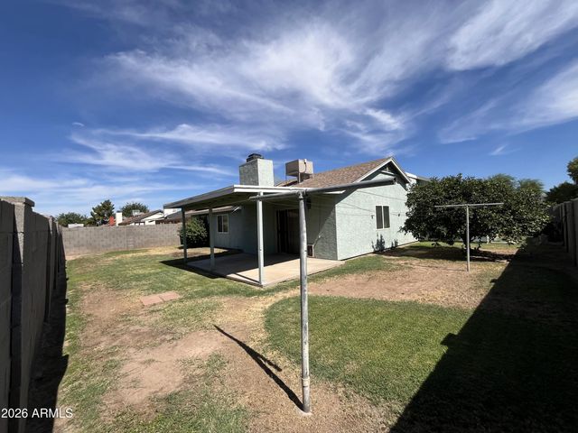 7957 W GLENROSA Avenue W, Phoenix, AZ 85033