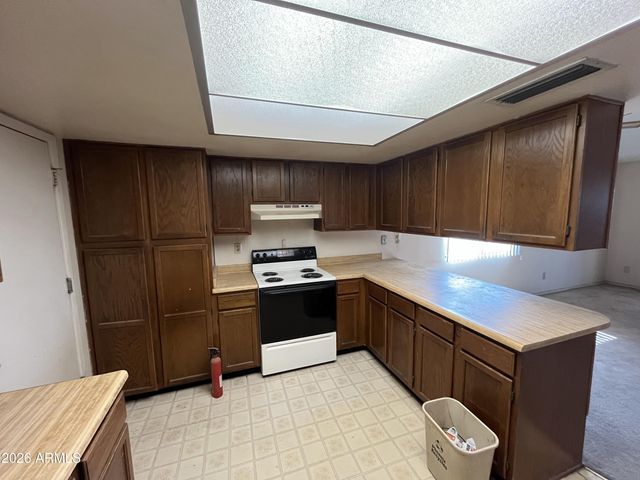 7957 W GLENROSA Avenue W, Phoenix, AZ 85033