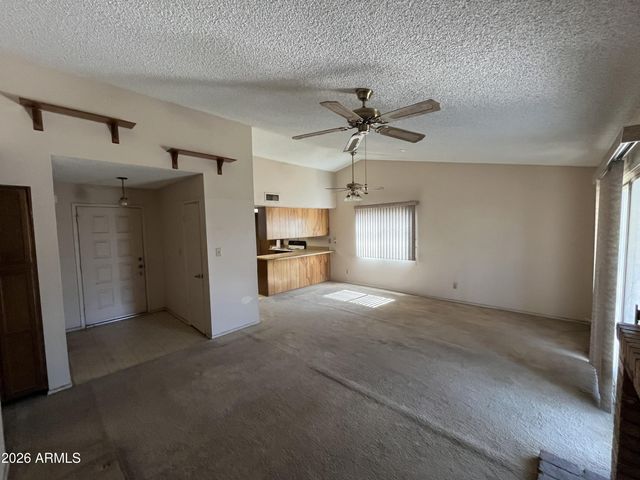 7957 W GLENROSA Avenue W, Phoenix, AZ 85033