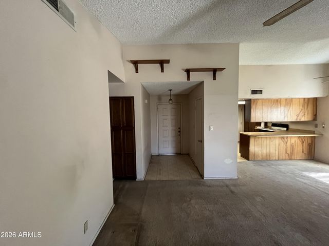 7957 W GLENROSA Avenue W, Phoenix, AZ 85033