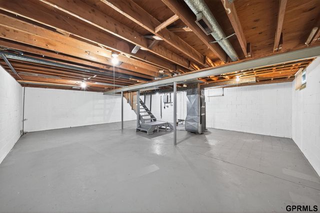 4237 Curtis Avenue, Omaha, NE 68111