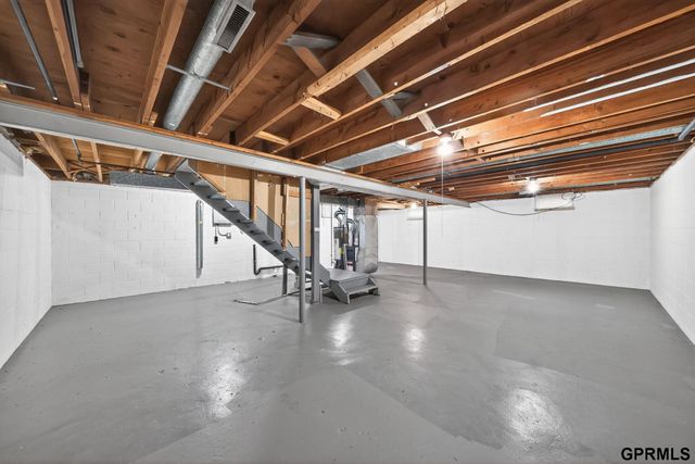 4237 Curtis Avenue, Omaha, NE 68111