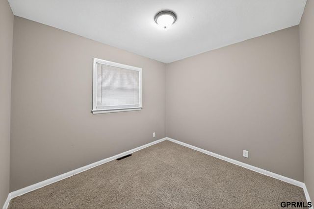 4237 Curtis Avenue, Omaha, NE 68111