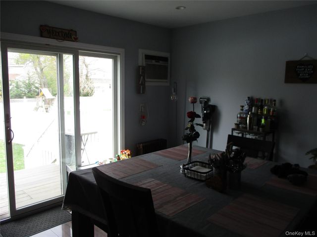 19 Acorn Road, East Rockaway, NY 11518