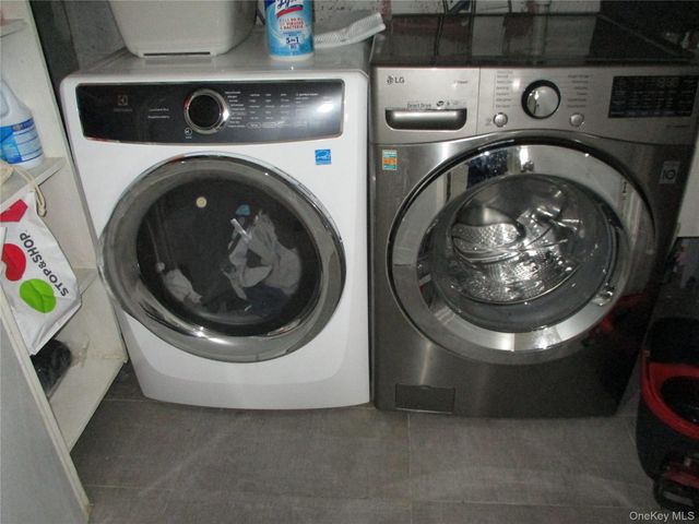 19 Acorn Road, East Rockaway, NY 11518