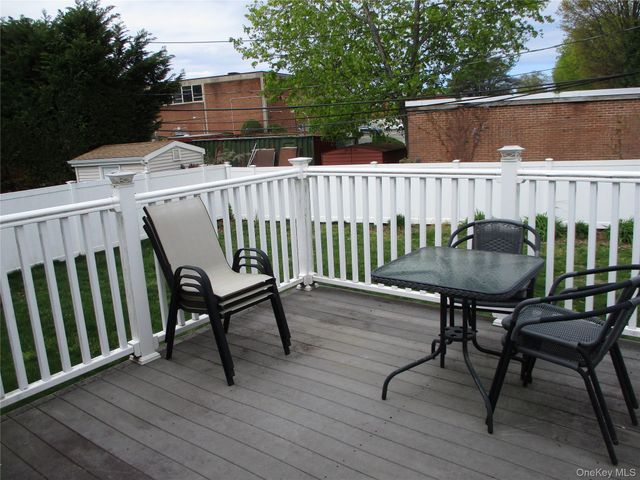 19 Acorn Road, East Rockaway, NY 11518