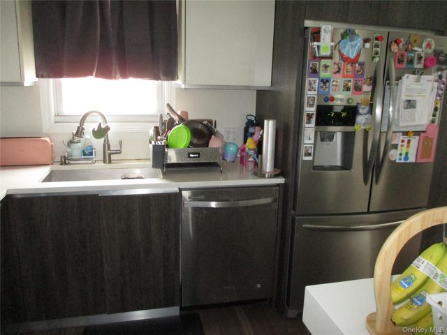 19 Acorn Road, East Rockaway, NY 11518