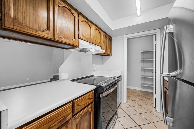 1455 N Alma School Road 11, Mesa, AZ 85201