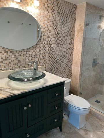 1155 Brickell Bay Dr PH105, Miami, FL 33131