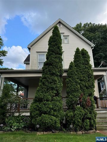 142 St Nicholas Avenue, Englewood, NJ 07631