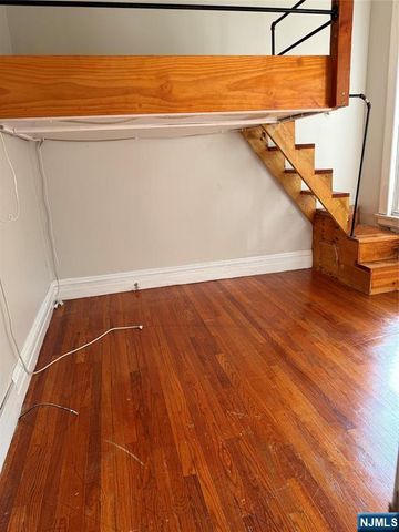 142 St Nicholas Avenue, Englewood, NJ 07631