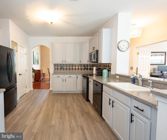 39 MISSION WAY, Barnegat, NJ 08005