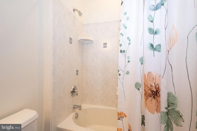 39 MISSION WAY, Barnegat, NJ 08005